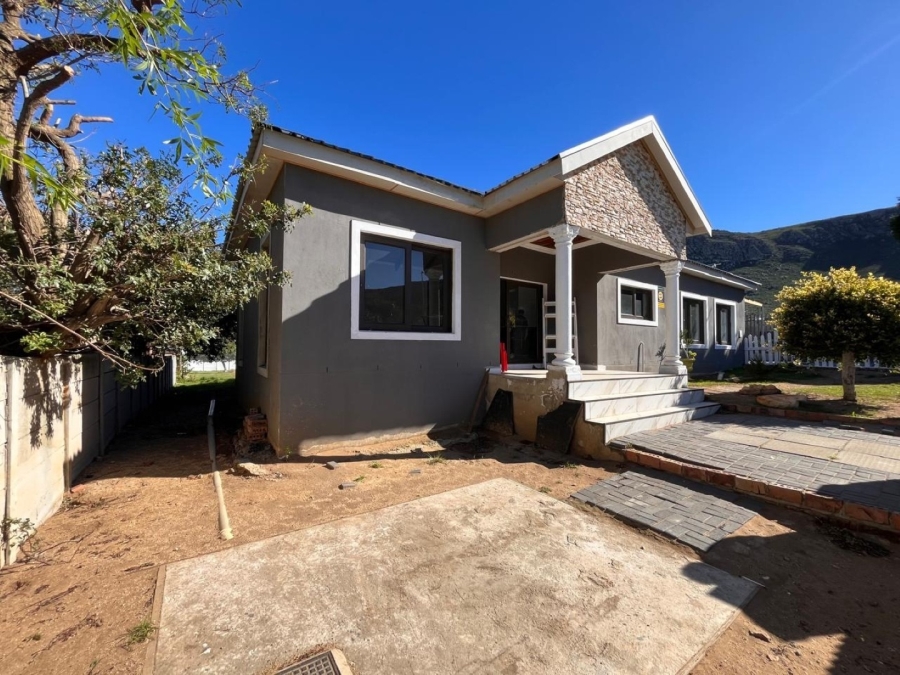 4 Bedroom Property for Sale in Palmiet Western Cape